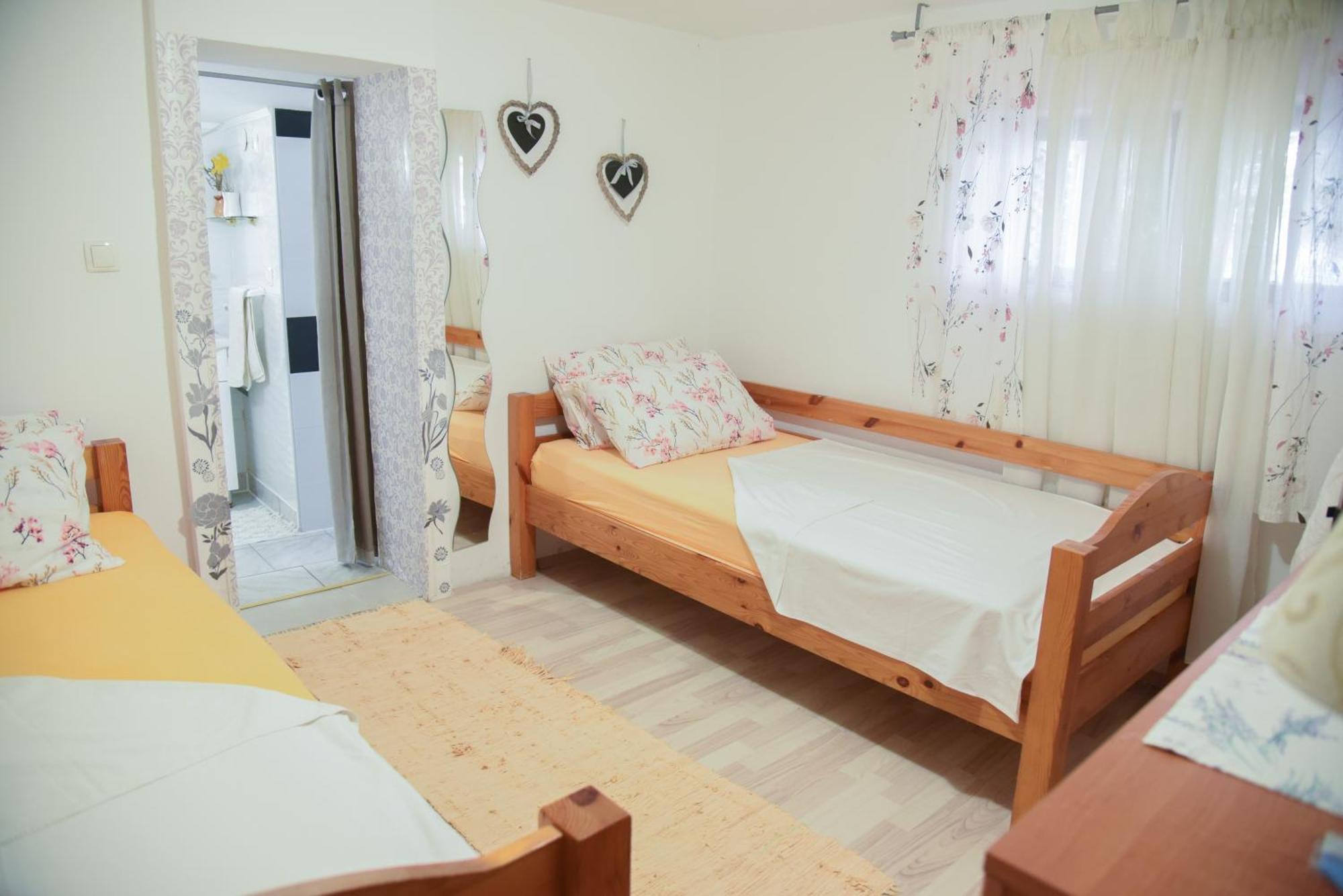 Apartments Vendi Шибеник Екстер'єр фото