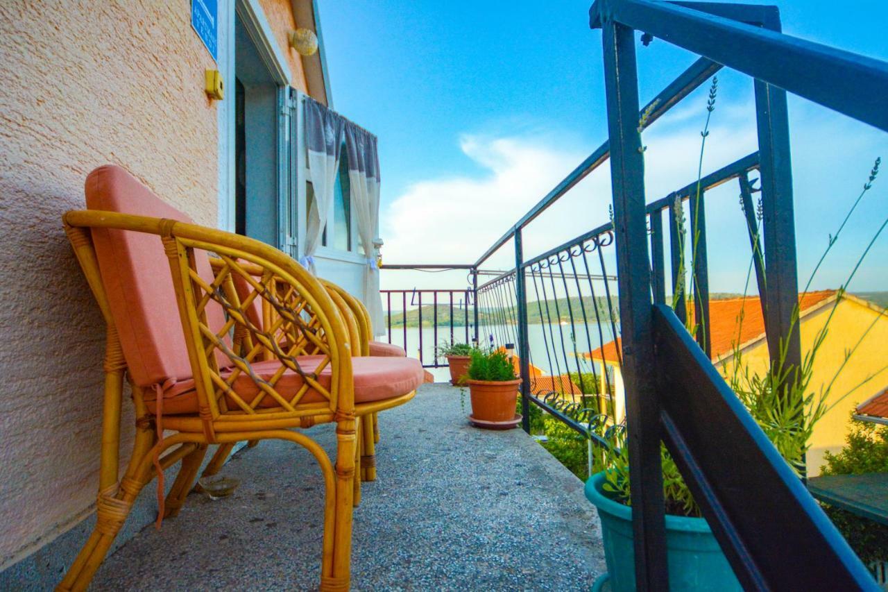Apartments Vendi Шибеник Екстер'єр фото