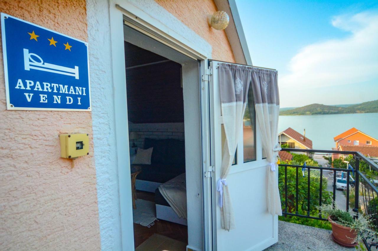 Apartments Vendi Шибеник Екстер'єр фото